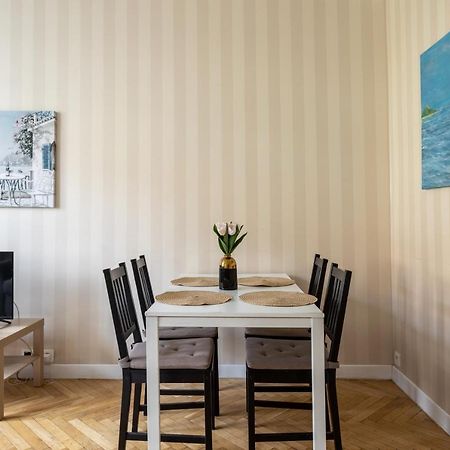 Golden Apartments Warsaw- 3 Separate Rooms - Best Location&Nowy Swiat Exterior photo